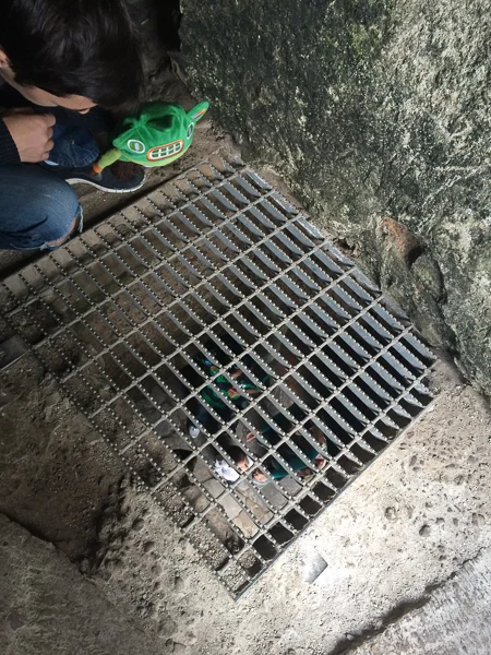 blarney castle sumi murder holes-1