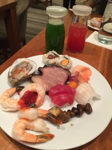 Sumi Bear in Vegas Bacchanal Buffet-11