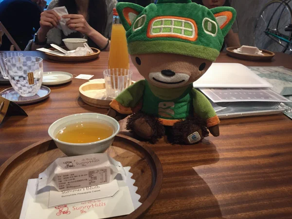 sumi out and about hong kong-2