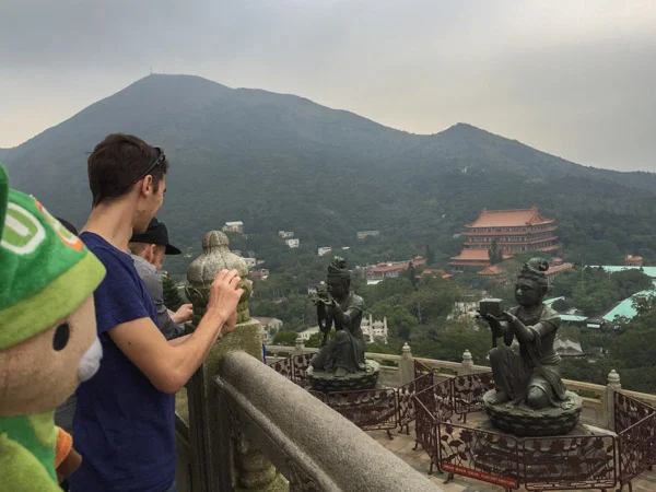 sumi bear playing hong kong tourist-104