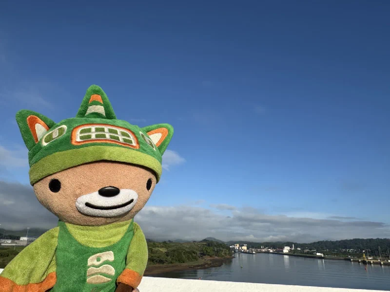 Me overlooking the canal