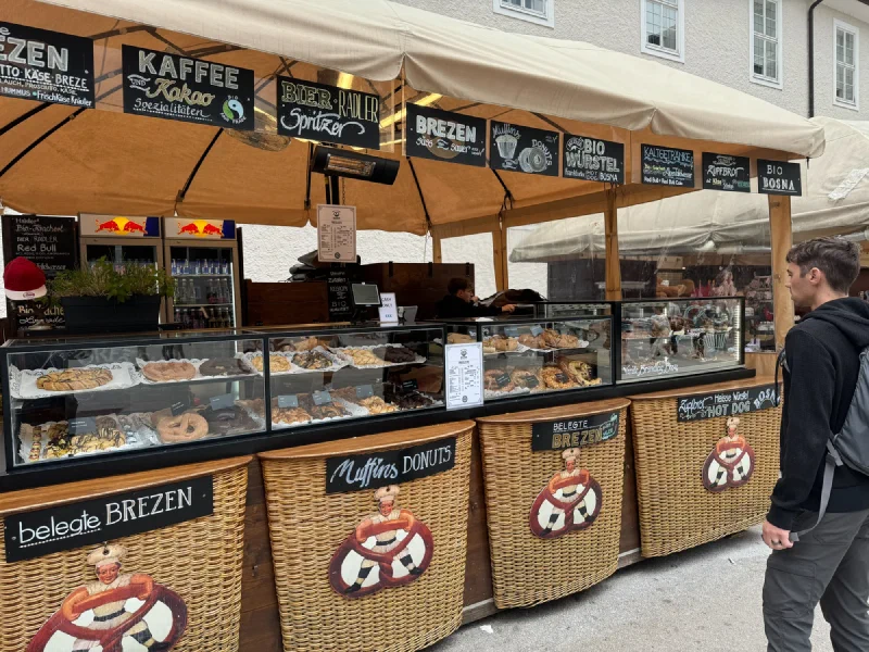 Food stall outside the fortress selling pretzels and sausages