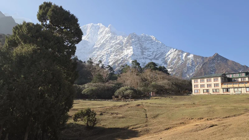 Thamserku peak in morning light
