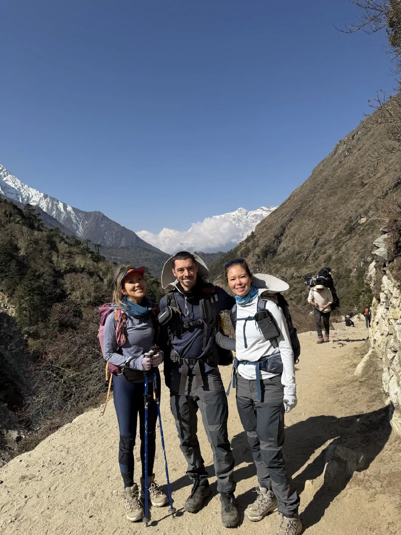 Pokin, Nicholas, and Po On on the trail